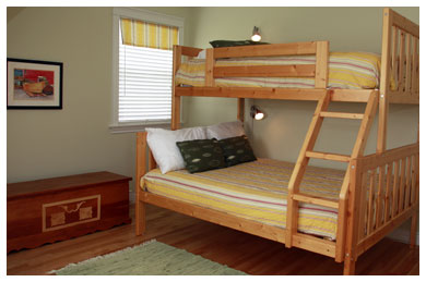 Emerald Isle Beach House ~ BunkBed Room